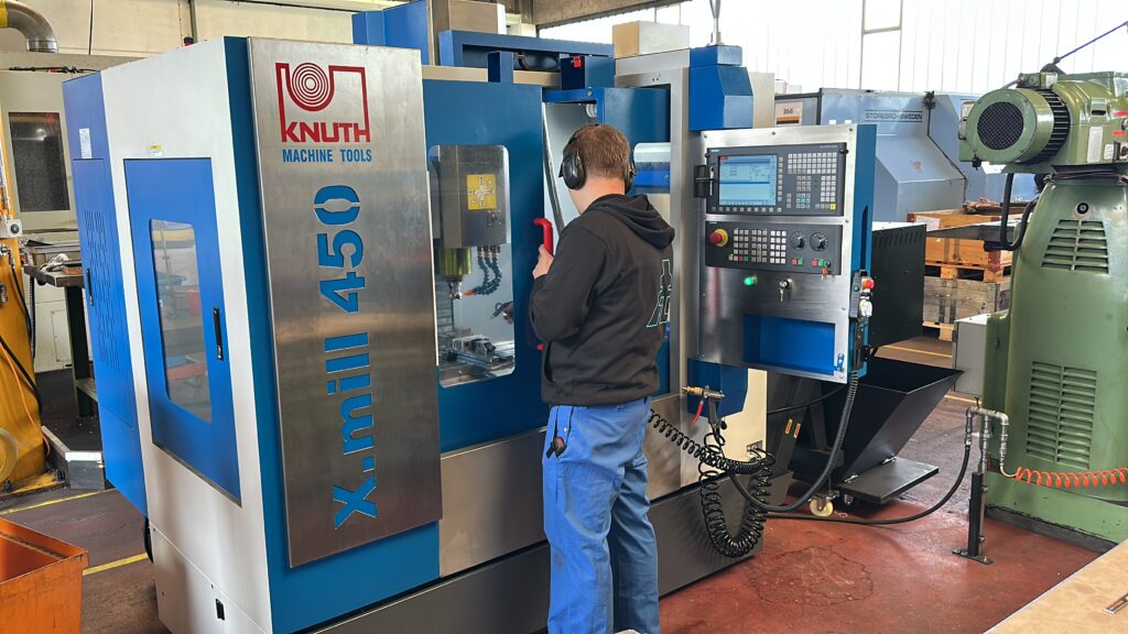 Knuth Fräsmaschine
